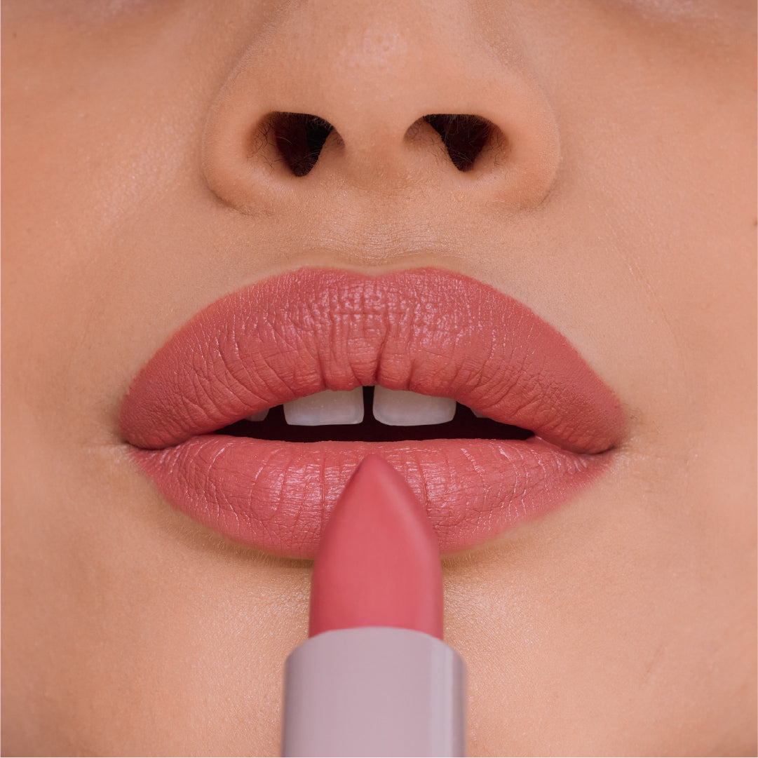 Maybelline New York Serum Lipstick, Hydrating Lip Makeup with 8HRs of Lip Plumping Moisture with Hyaluronic Acid + Oil Blend 108 Lebanon