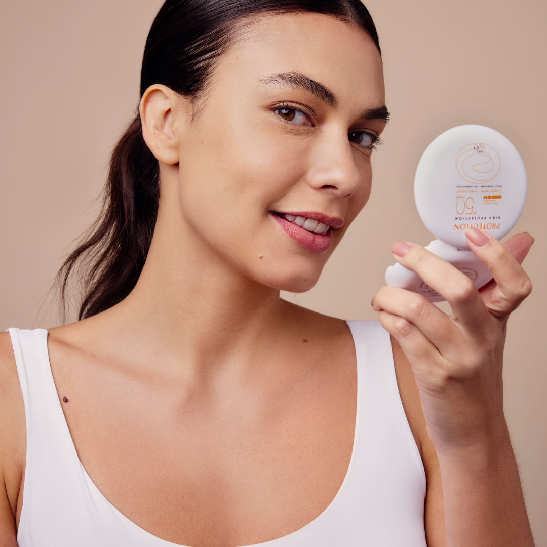 High Protection Compact Tinted, Sand, Spf 50